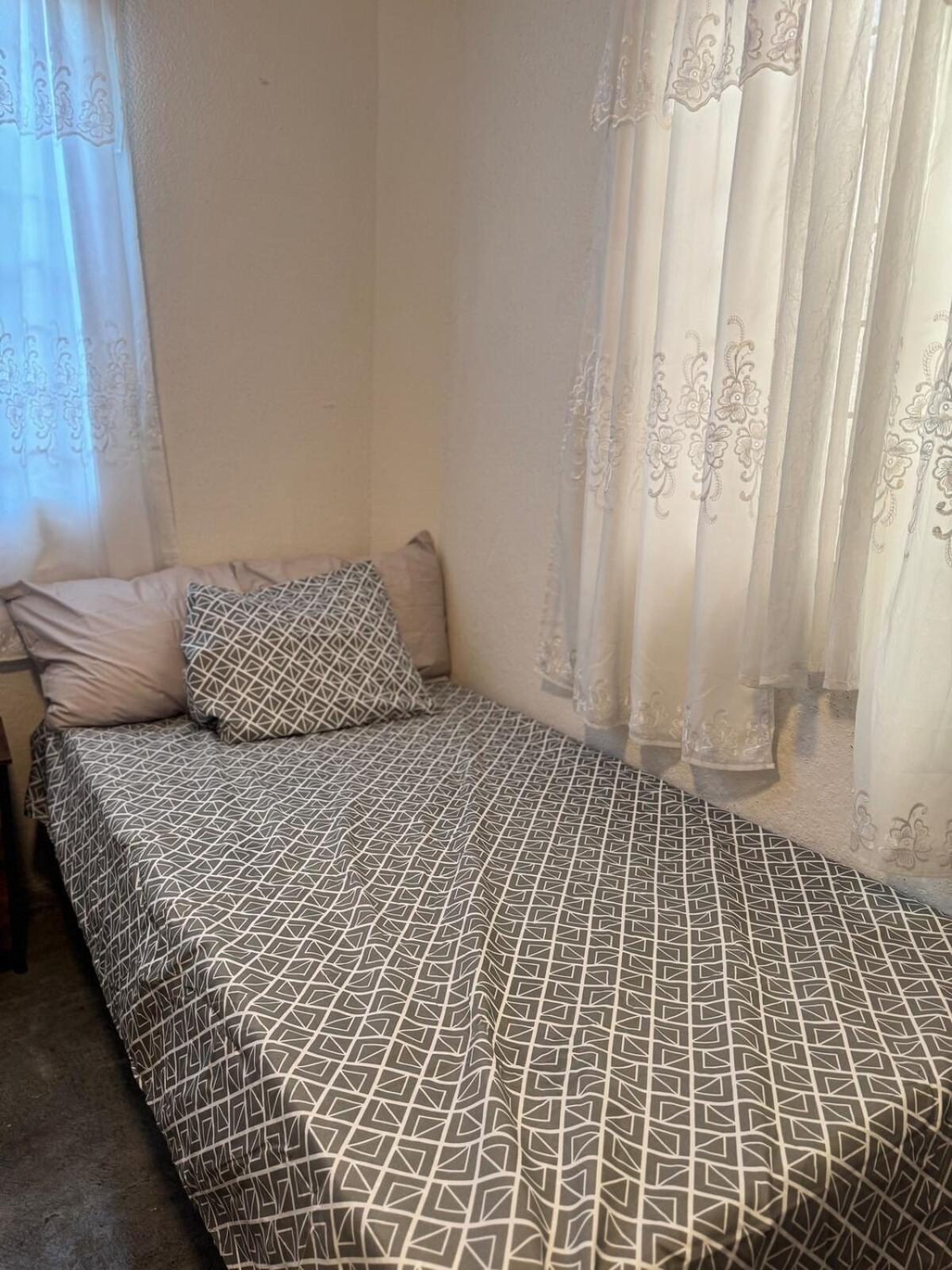 Residencia En Guadalupe Сasa de vacaciones *
